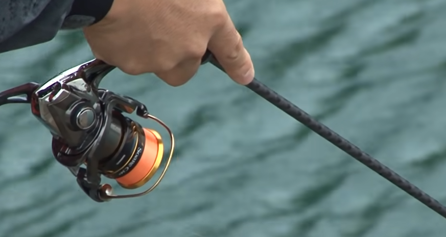 ロッドとリールのアップ写真