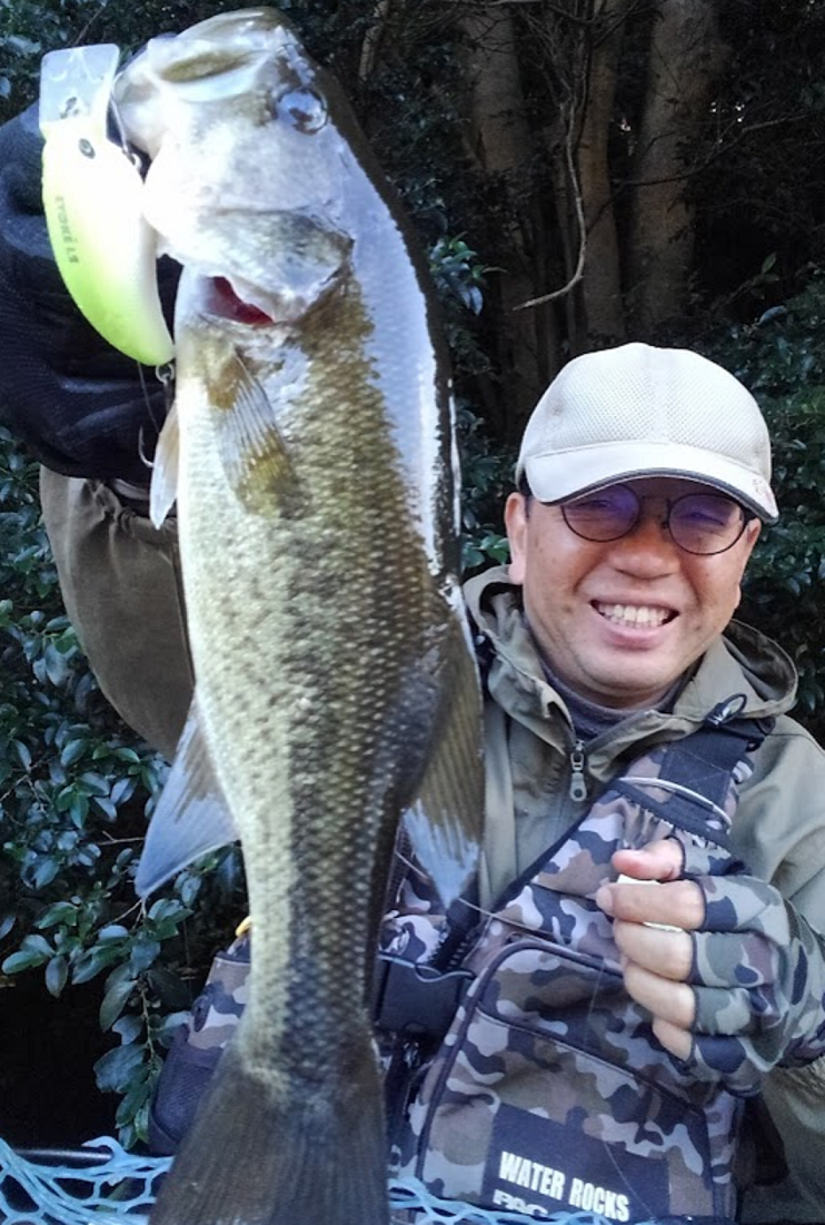 魚とルアーのアップ写真