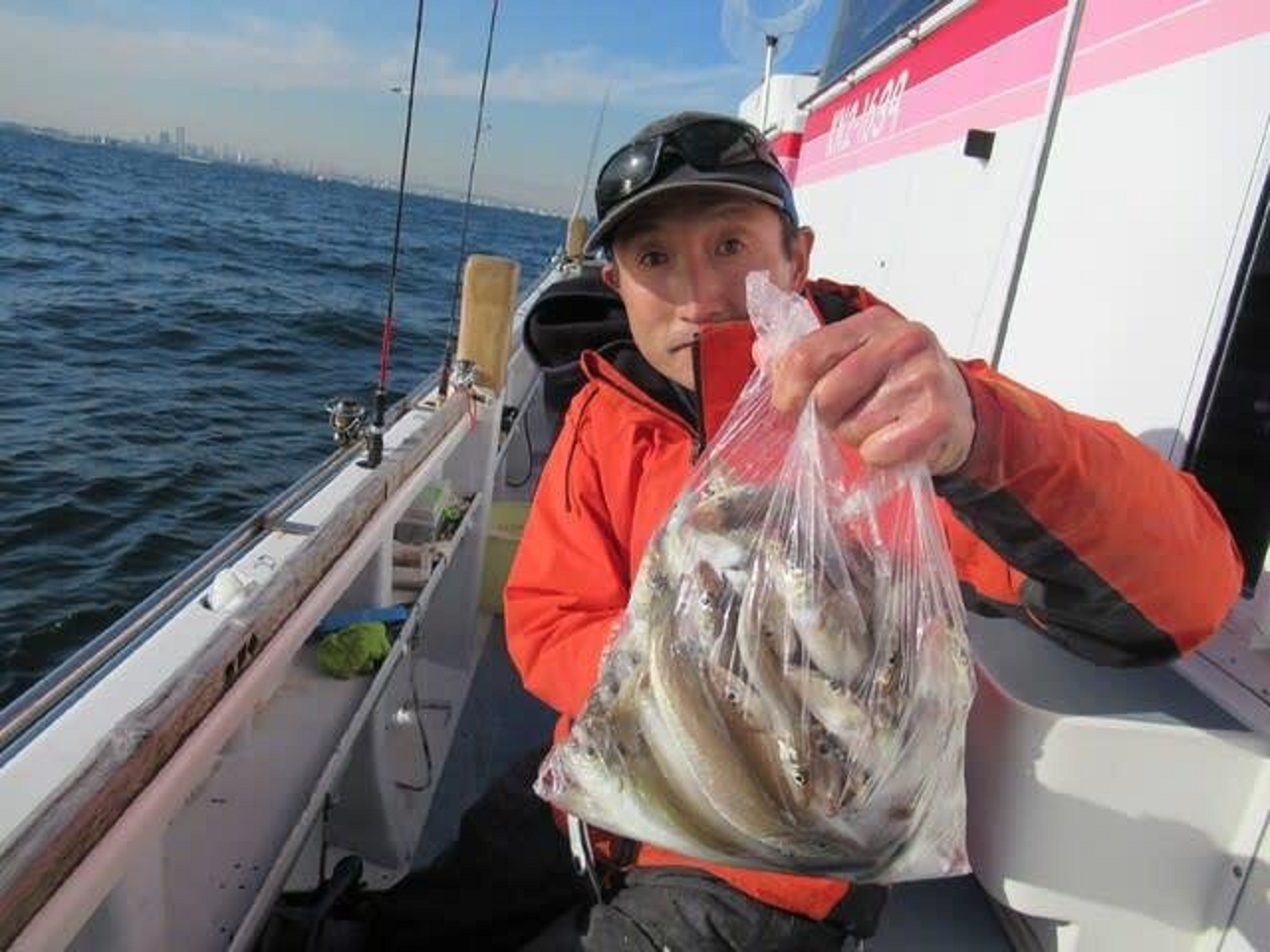 【釣果速報】神奈川県長崎屋でシロギス60匹以上キャッチが3名！サイズも良好！一年の締めくくりは数＆型どちらも狙う欲張り釣行に出かけよう！