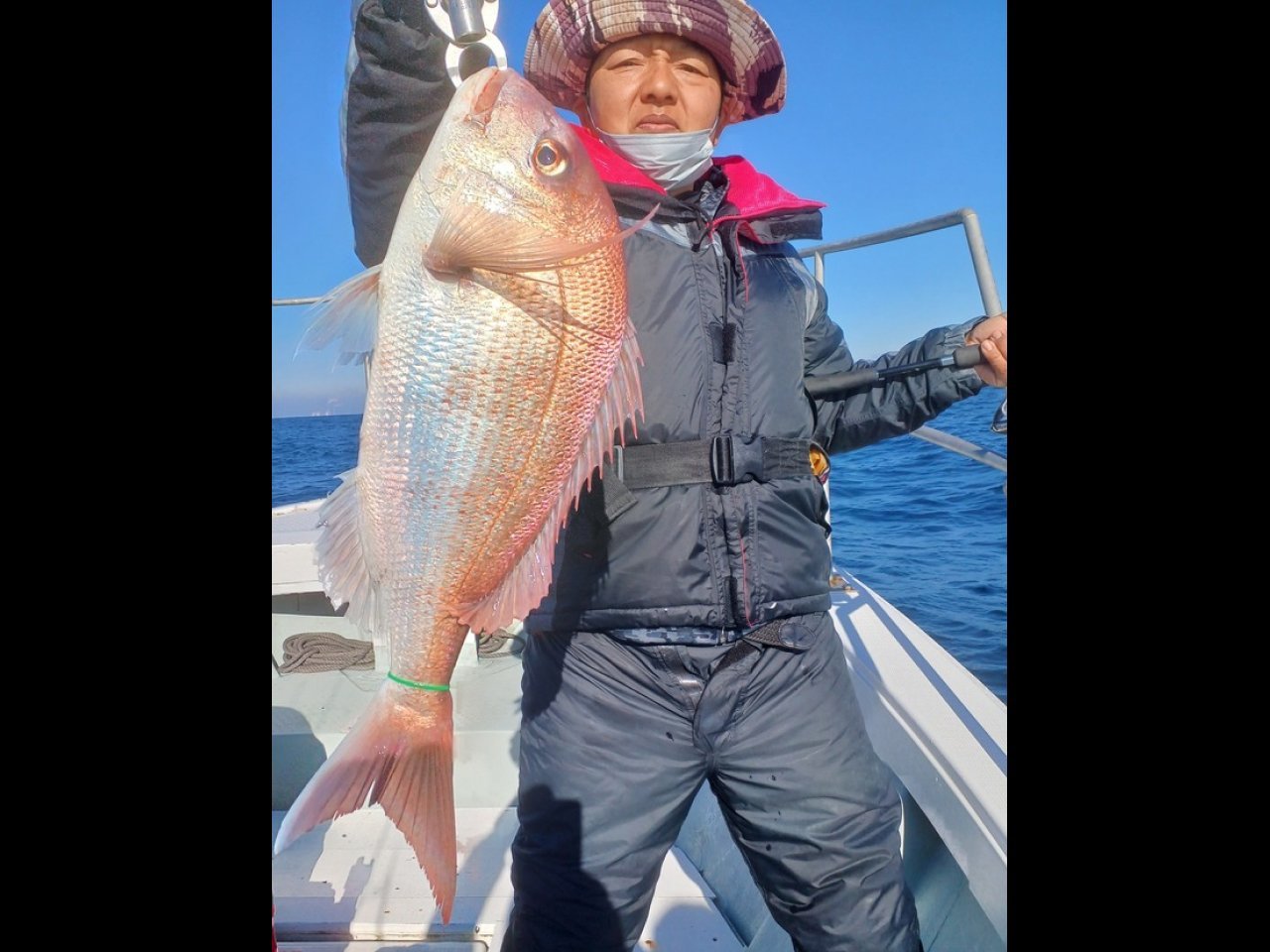 【釣果速報】茨城県BLUE DRAGONでマダイ・ヒラメ・アイナメなど人気魚種が勢揃い！何が釣れるかは当日のお楽しみ！？
