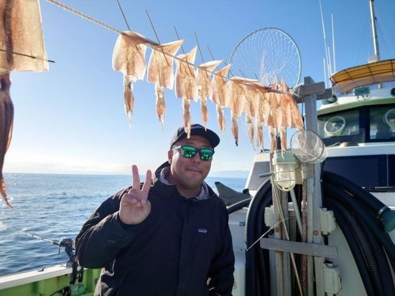 【釣果速報】神奈川県長三朗丸でヤリイカ釣行が好調！竿頭は20匹ゲット！冬の絶品ヤリイカを自分の手で釣り上げてみませんか？