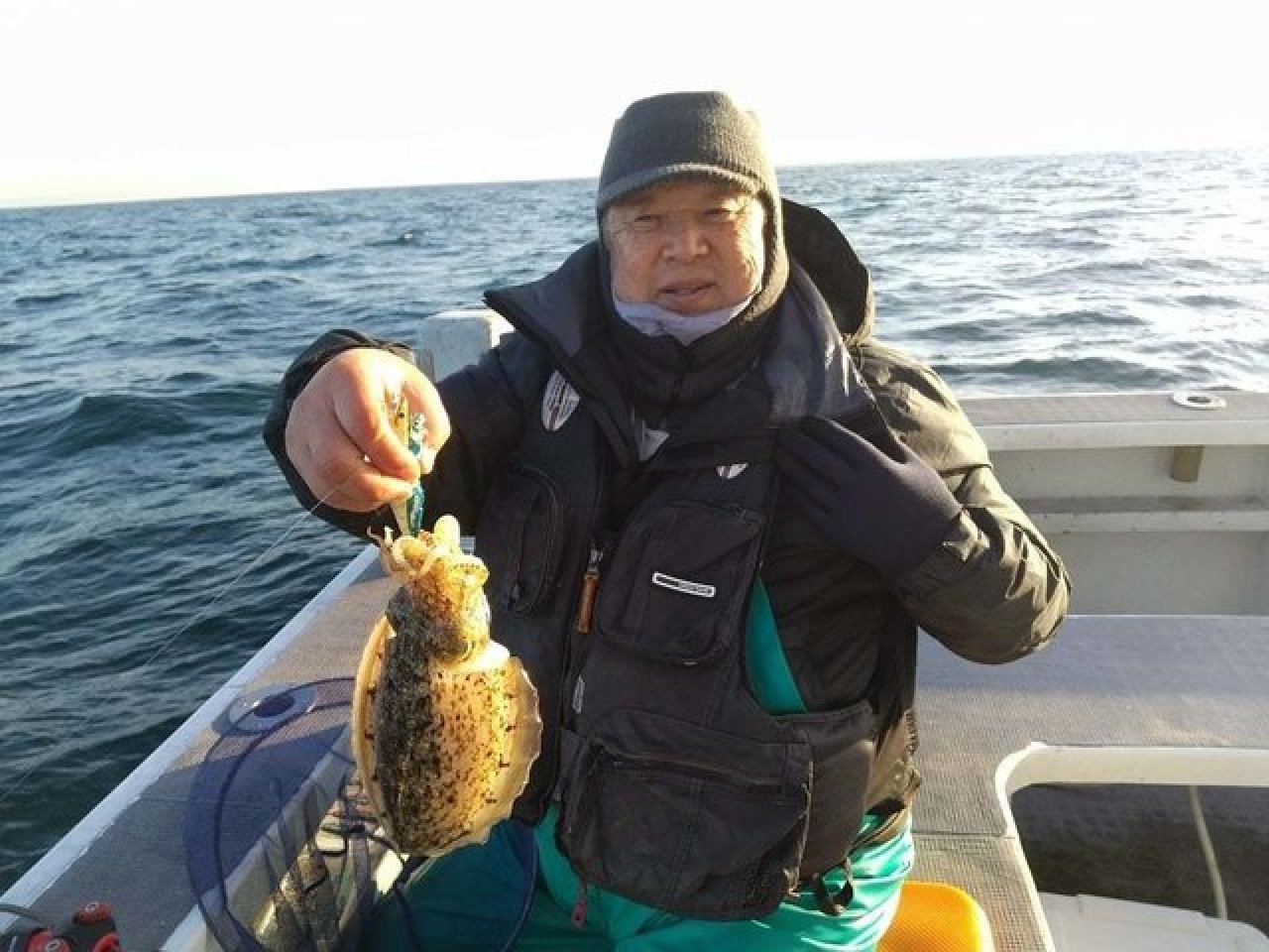 【釣果速報】愛知県かごや丸でコウイカ大漁！トップは8杯！今年初の釣行は高級イカハントで決まり！