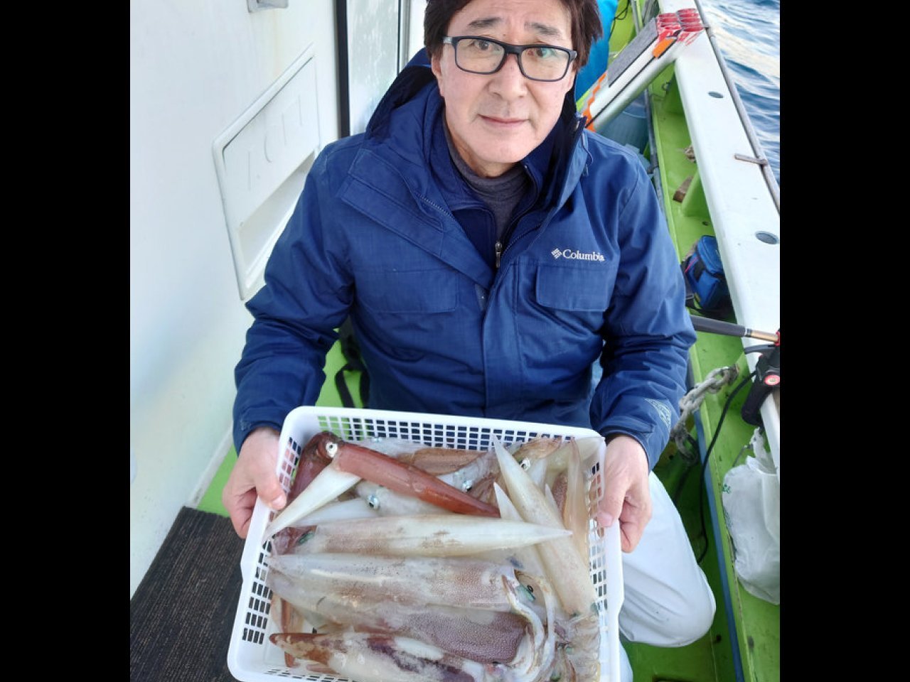 【釣果速報】神奈川県長三朗丸でイカ三昧！ヤリイカ＆スルメイカが一人あたり20～30杯釣れて絶好調！あなたも数釣りを堪能しませんか？