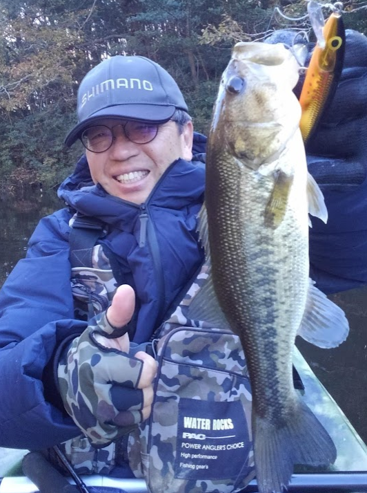 魚とルアーのアップ写真