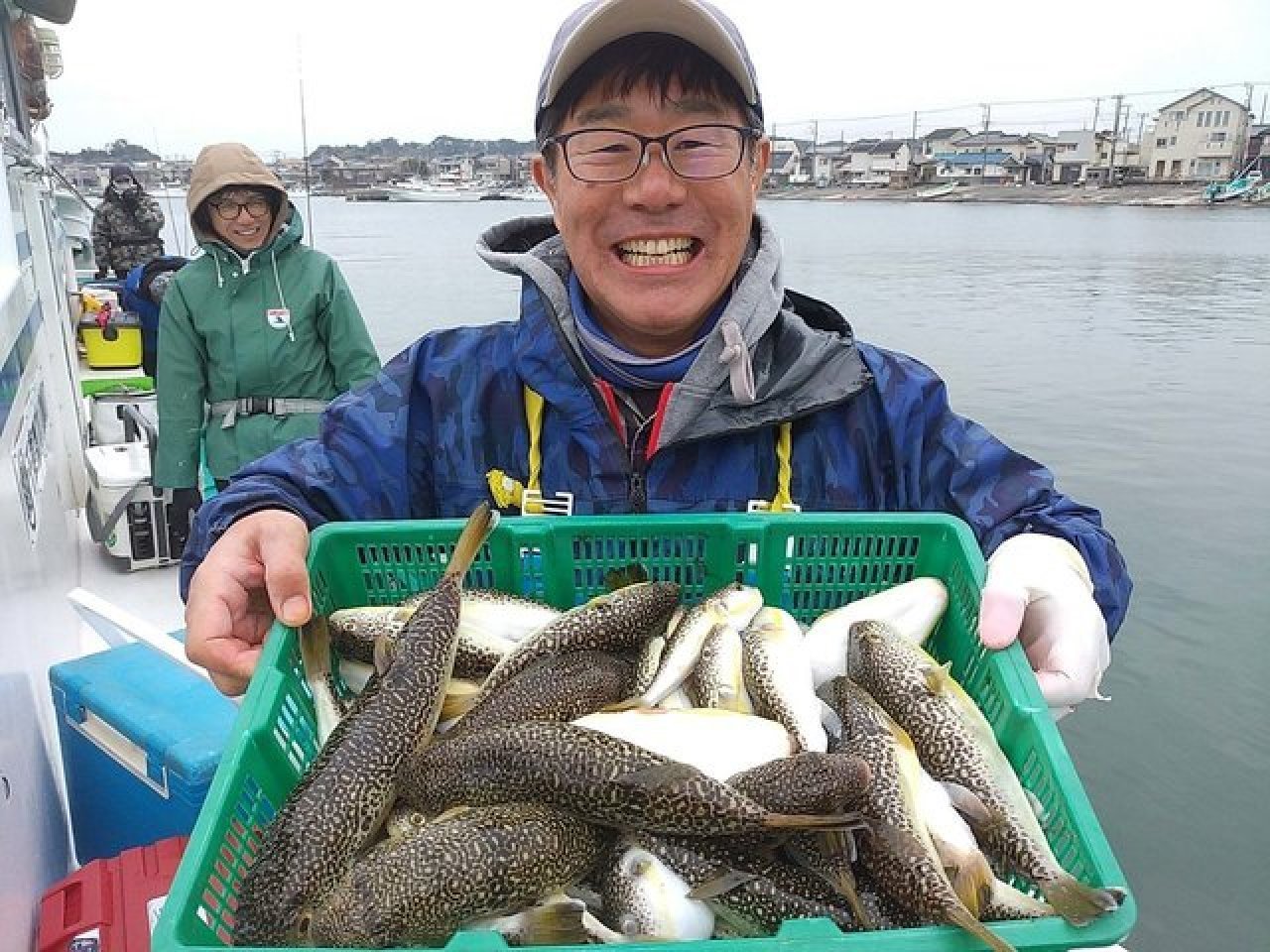 【釣果速報】千葉県利永丸でまるまる太った極旨ショウサイフグが大漁！質・量ともに大満足の釣りに出発だ！