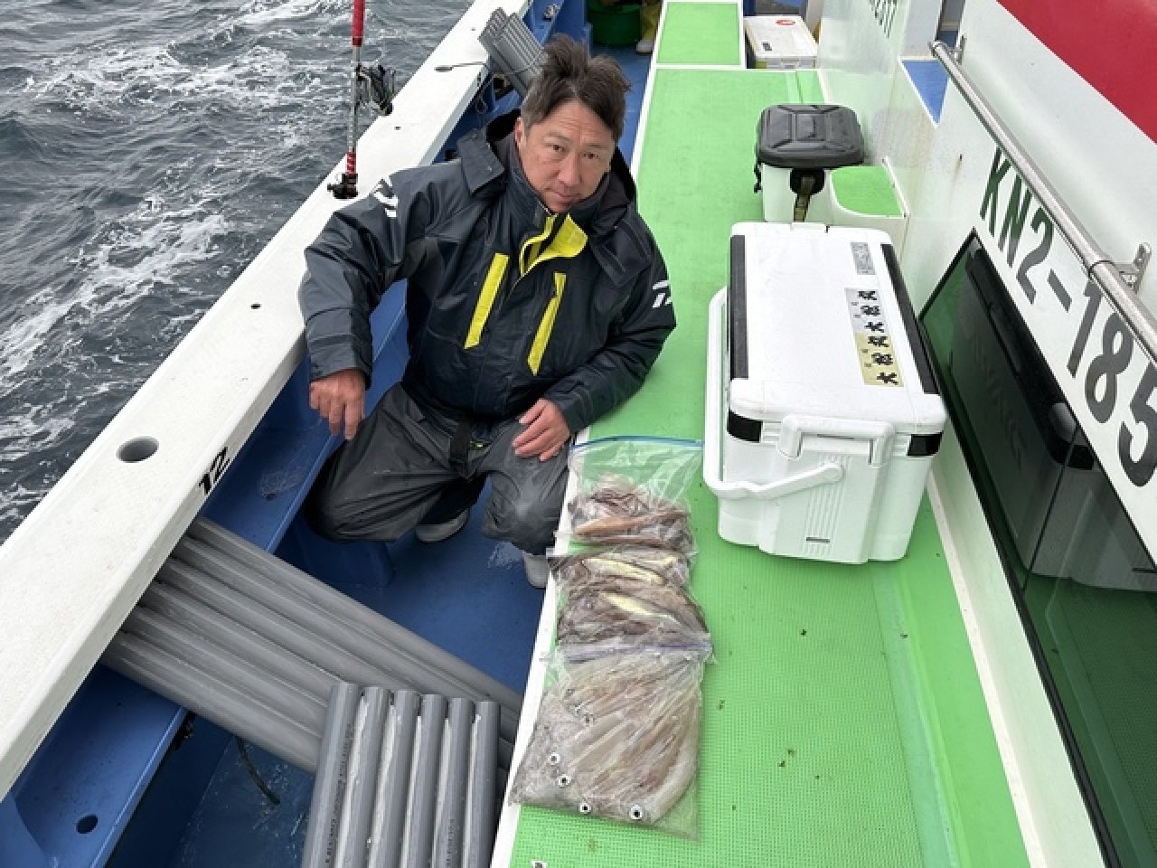 【釣果速報】神奈川県大松丸でヤリイカ&スルメイカ好調!5点掛け成功者の登場で船上大盛りあがり!このチャンスを絶対逃すな!