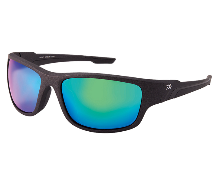 トリアセテート偏光グラスDN-8423は2023年ダイワから新発売の薄くて軽量なアイウェア!