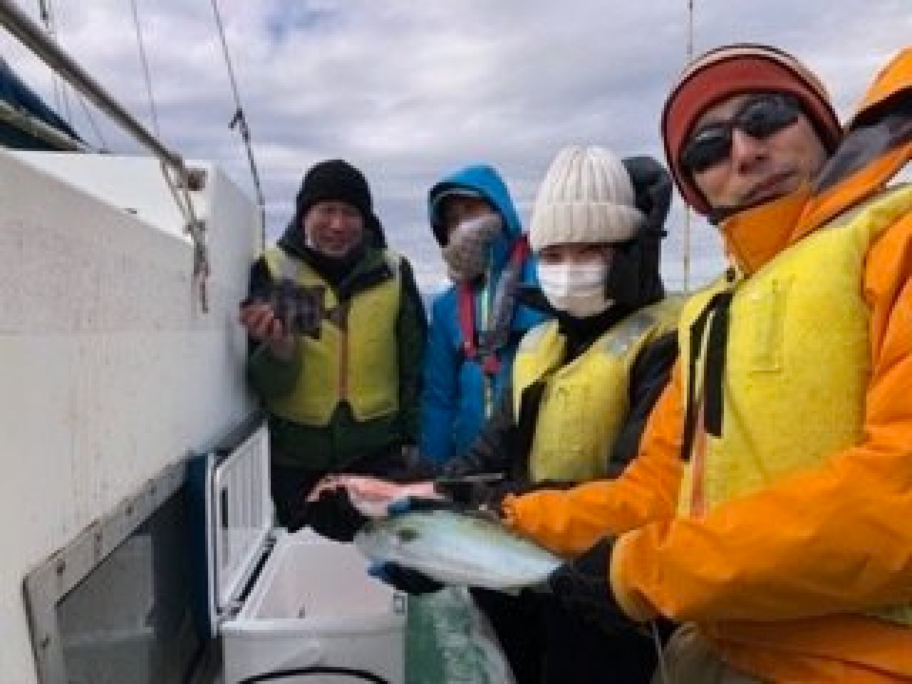 【釣果速報】寒さにも負けず、神奈川県喜久丸で最大4.8kgの良型イナダ釣れる！！良型狙いは好調な今がチャンス！