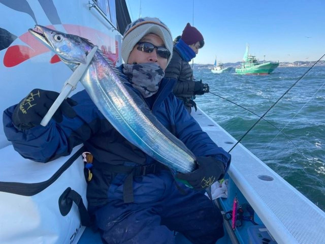 【釣果速報】東京都深川 吉野屋でタチウオのアタリ爆発!125cmの超大型ドラゴンも確保!この勢いをぜひ現地で体感せよ!