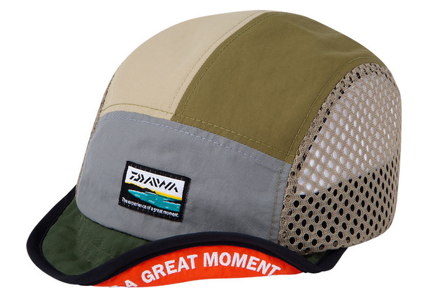 キャップのアップ写真