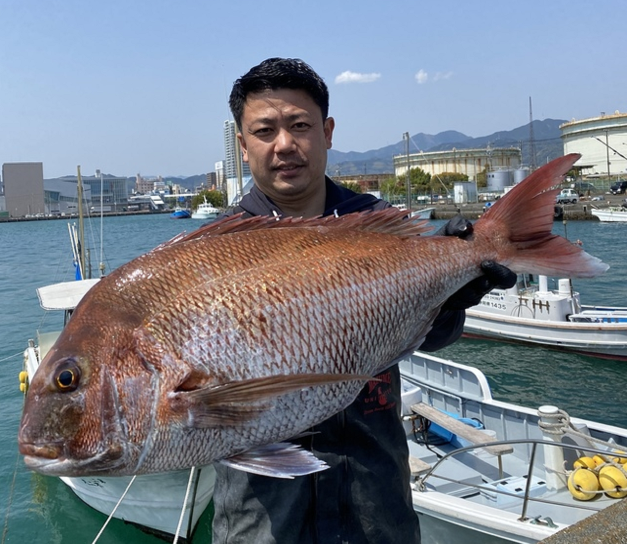 【釣果速報】4.2kg！2.7kg！静岡県山大丸で釣れるマダイはどれも大型揃い！