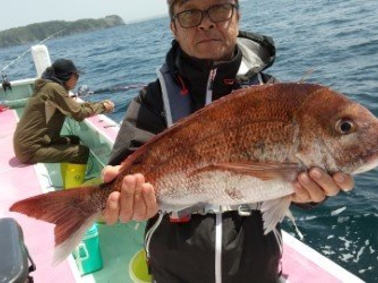 【釣果速報】でか～～～～い！千葉県東丸で6.4kgのマダイキャッチ！現在、中～大鯛メインにコンスタントに釣れてる模様です！