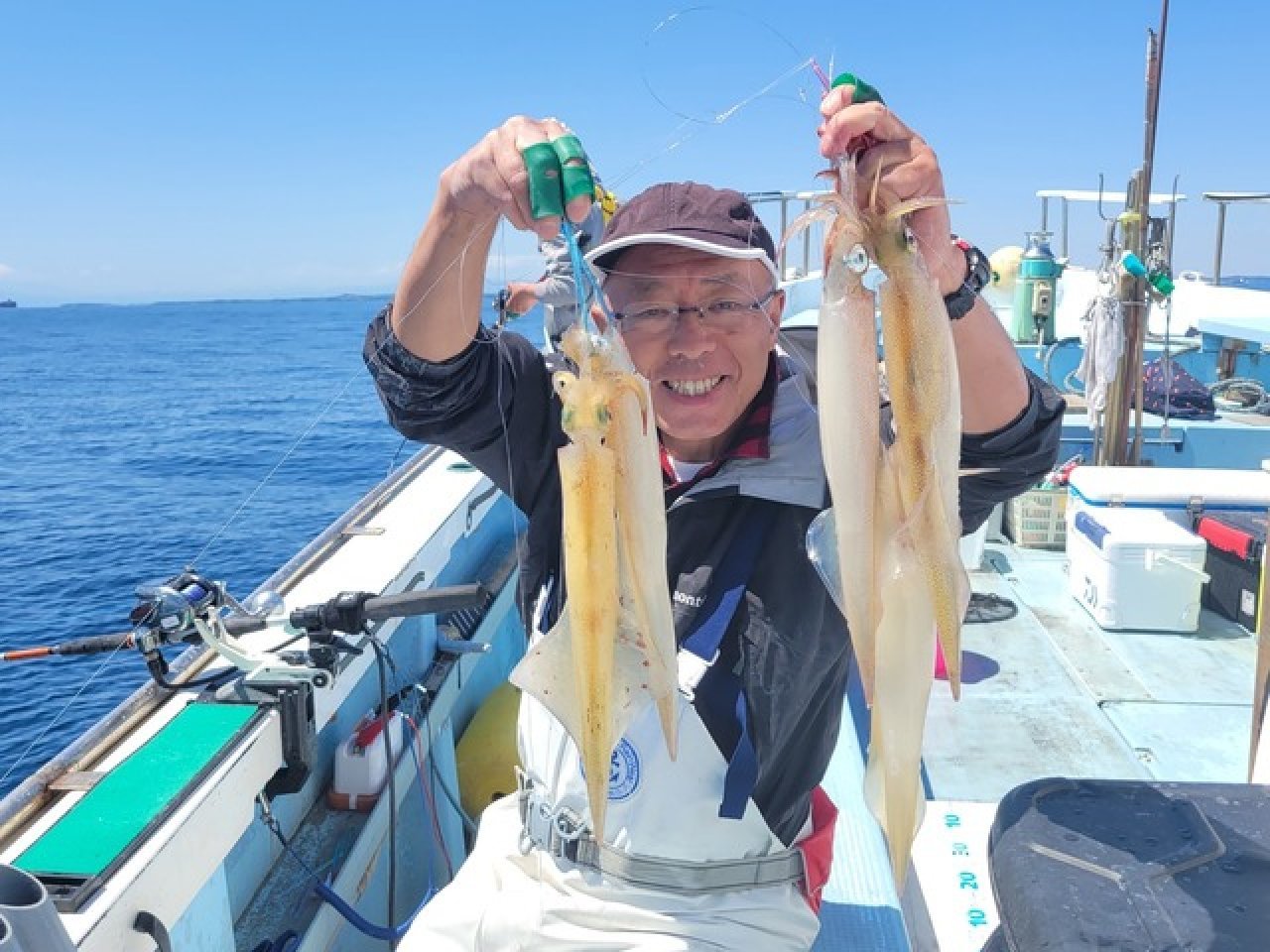 【釣果速報】神奈川県春盛丸でMAX50cmの胴長ヤリイカ確保!ビッグサイズの高級イカを今こそ狙いに行こう!