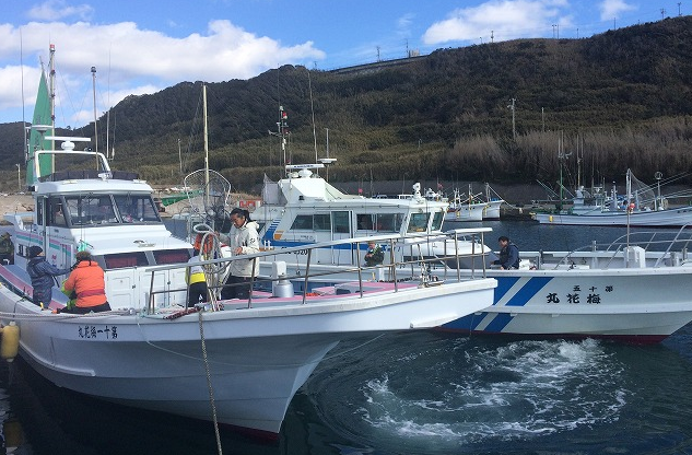 船のアップ写真