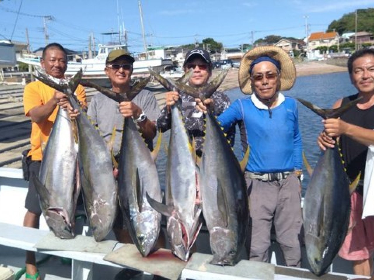 【釣果速報】神奈川県かねい丸でキハダマグロとの熱い戦いが何度も繰り広げられる!最大26.5kgをゲット!