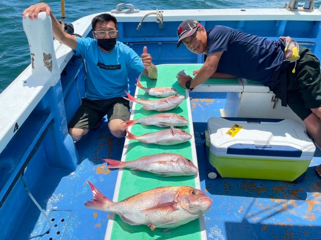 【釣果速報】入れ食いでマダイ連発！？好釣果が期待できる今がチャンス！神奈川県大松丸に急げ～！