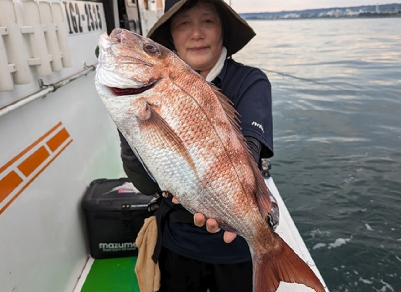 【釣果速報】茨城県弁天丸で2.5kgの良型マダイをゲット!好釣果が期待できる今がチャンス!