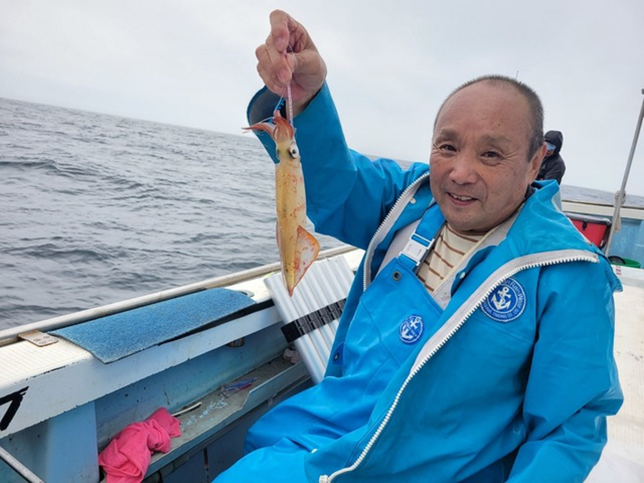 【釣果速報】波のなか神奈川県春盛丸でヤリイカ55杯キャッチ！良型の高級イカは今が狙いどき！！