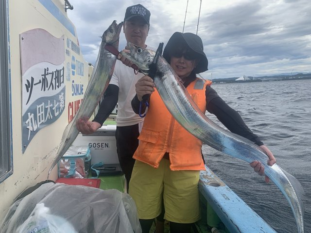 【釣果速報】神奈川県太田屋で130cmのドラゴンタチウオをGET！！巨大肉厚タチウオを狙いたいなら今すぐご乗船を！