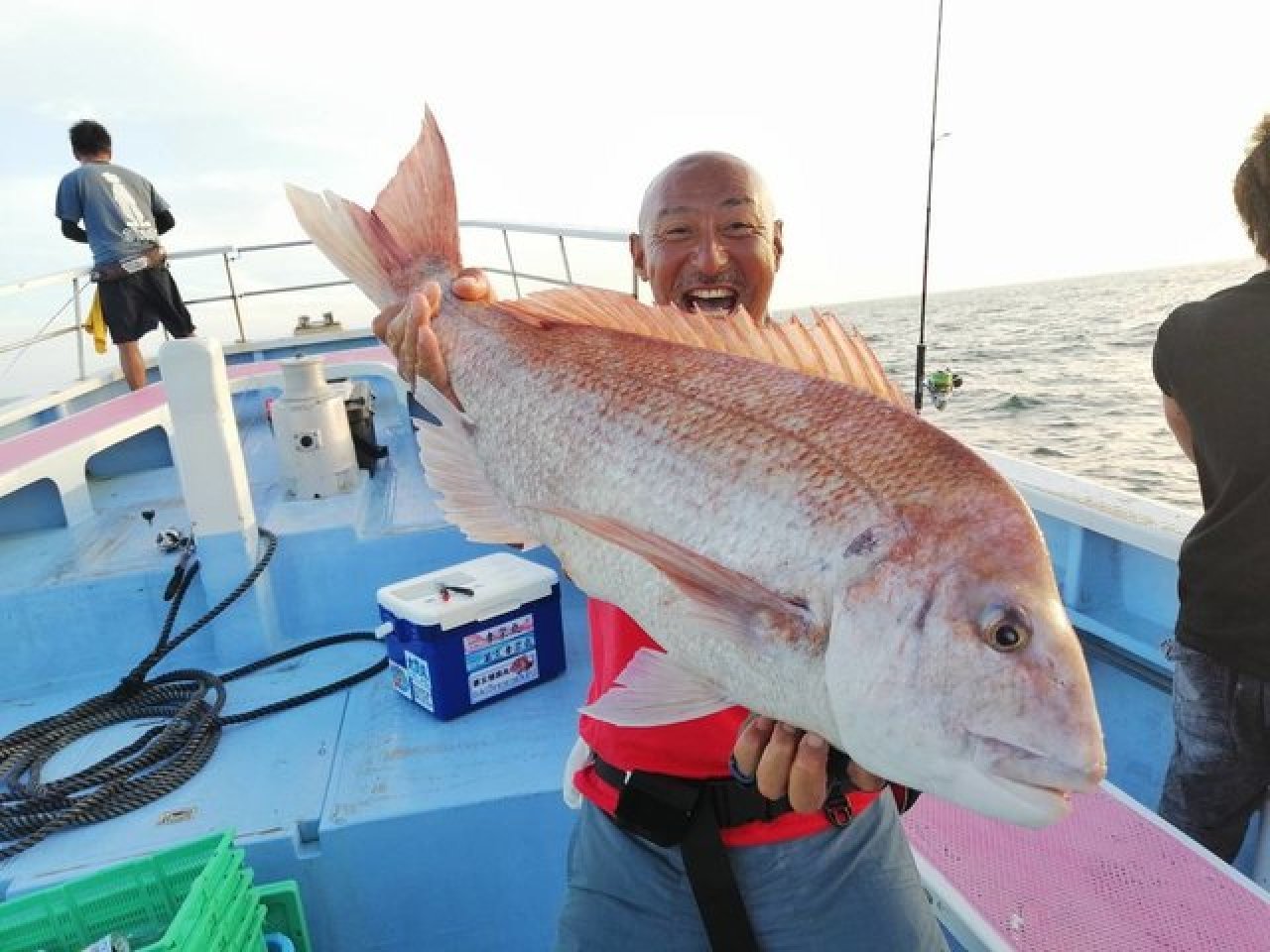 【釣果速報】でか～～～～い！千葉県梅花丸で5.21kgのマダイキャッチ！現在、中～大鯛メインにコンスタントに釣れてる模様です！