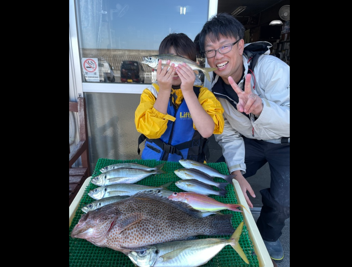 【釣果速報】神奈川県庄治郎丸良型アジのアタリ続く！33cmの尺アジも！家族や友達との釣りにもおすすめのターゲットです！