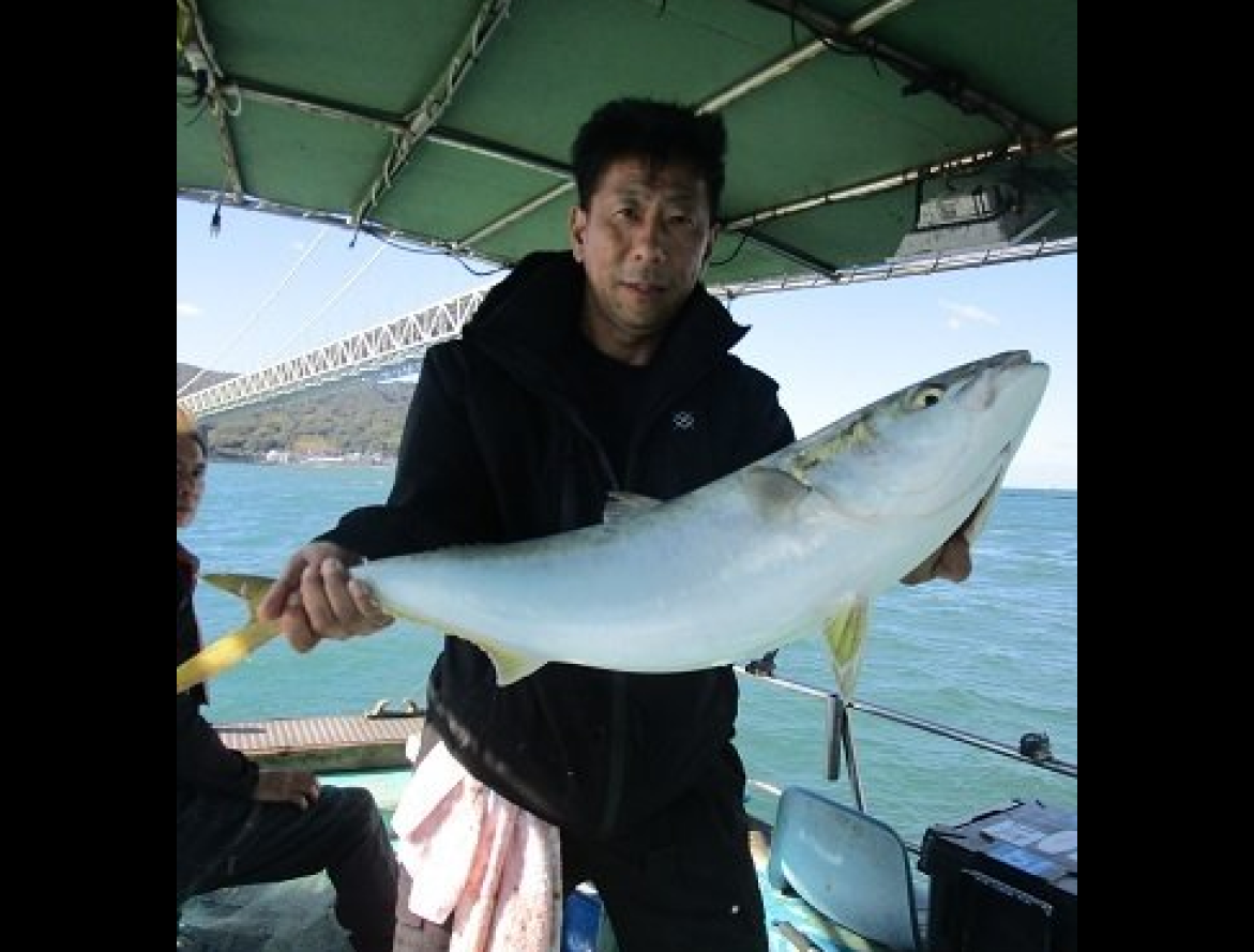 【釣果速報】94cmの巨大ブリ釣れる！メジロ・ハマチも好釣！兵庫県釣り船　名田屋で人気魚種を一気に狙いに行こう！