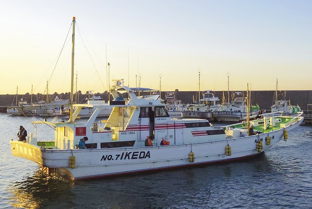 船のアップ写真