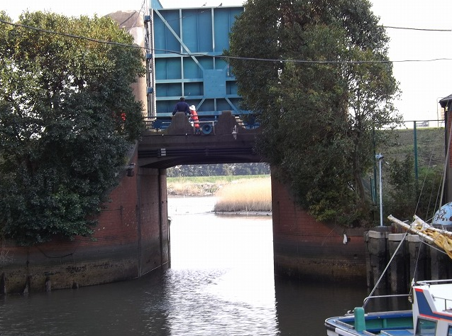 水門の入り口写真