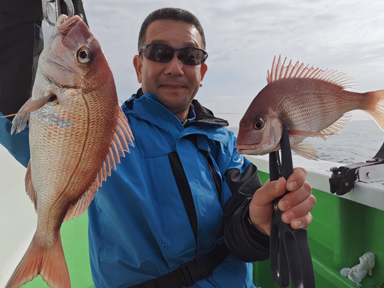 【釣果速報】茨城県弘漁丸でマダイ全員ゲット&竿頭12匹!活性上々で豪華なゲストが釣れる最高のシーズンに突入!