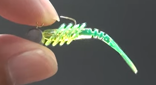 ジグヘッドとワームのアップ写真