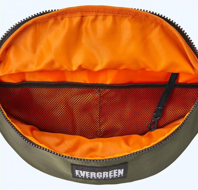 バッグのアップ写真