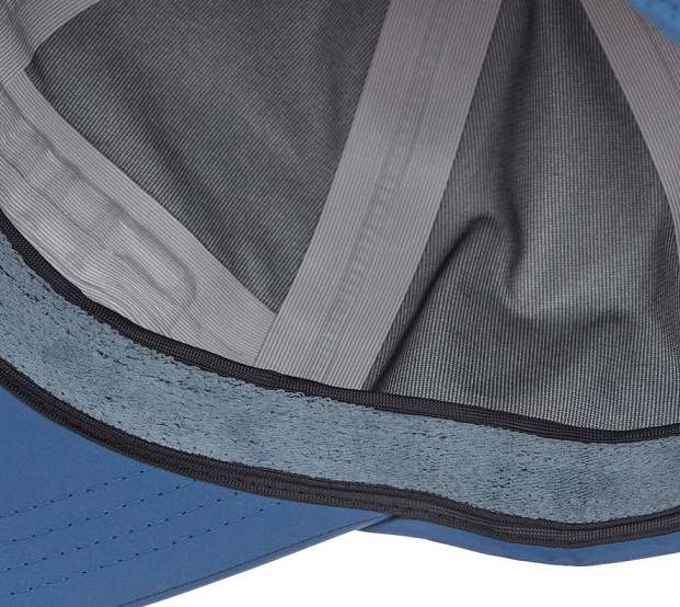 キャップのアップ写真