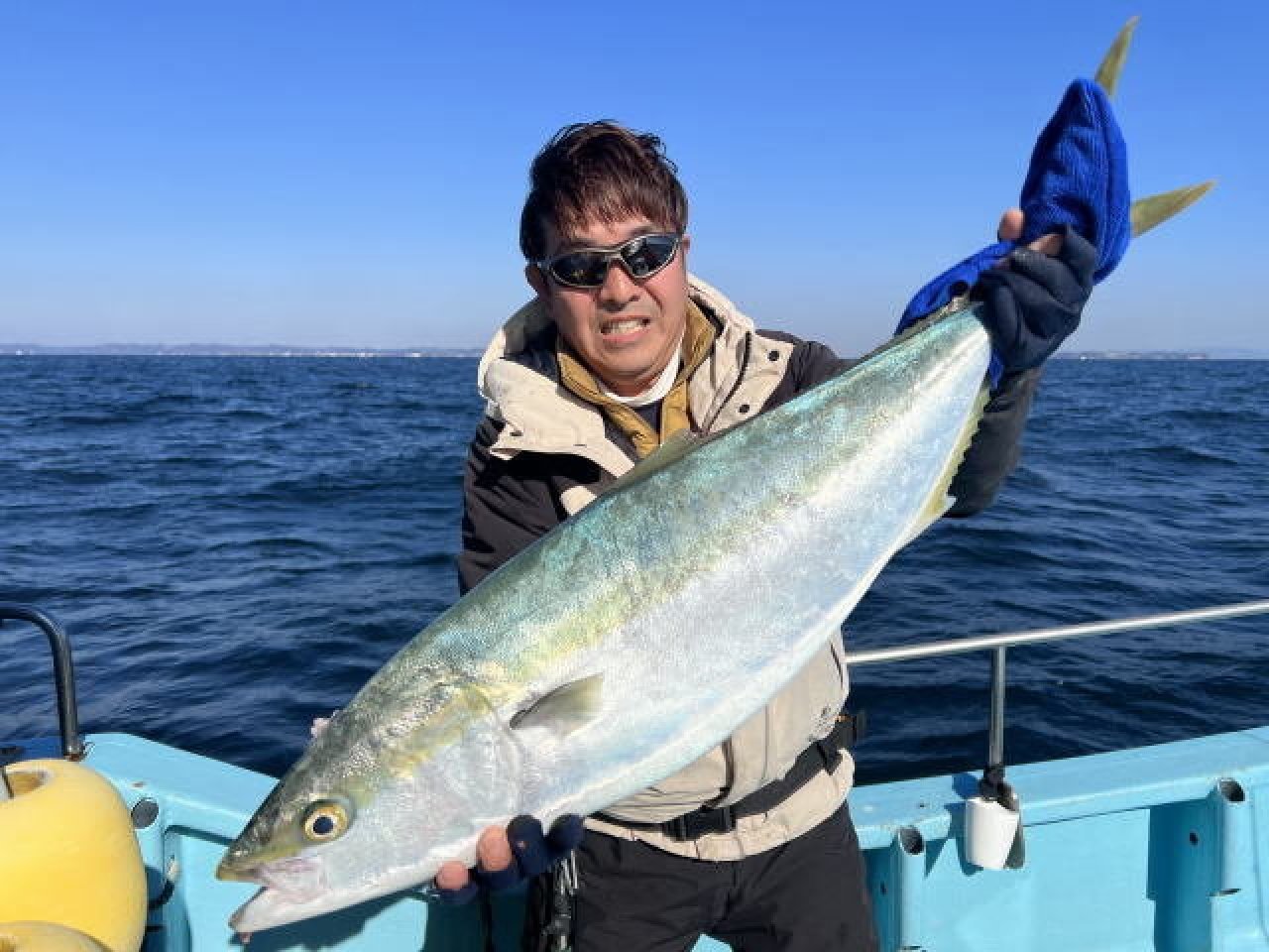 【釣果速報】愛知県正将丸でマルマルの85cmブリをキャッチ！ワラサ・シーバスも好釣！あなたも乗船して青物三昧しませんか？