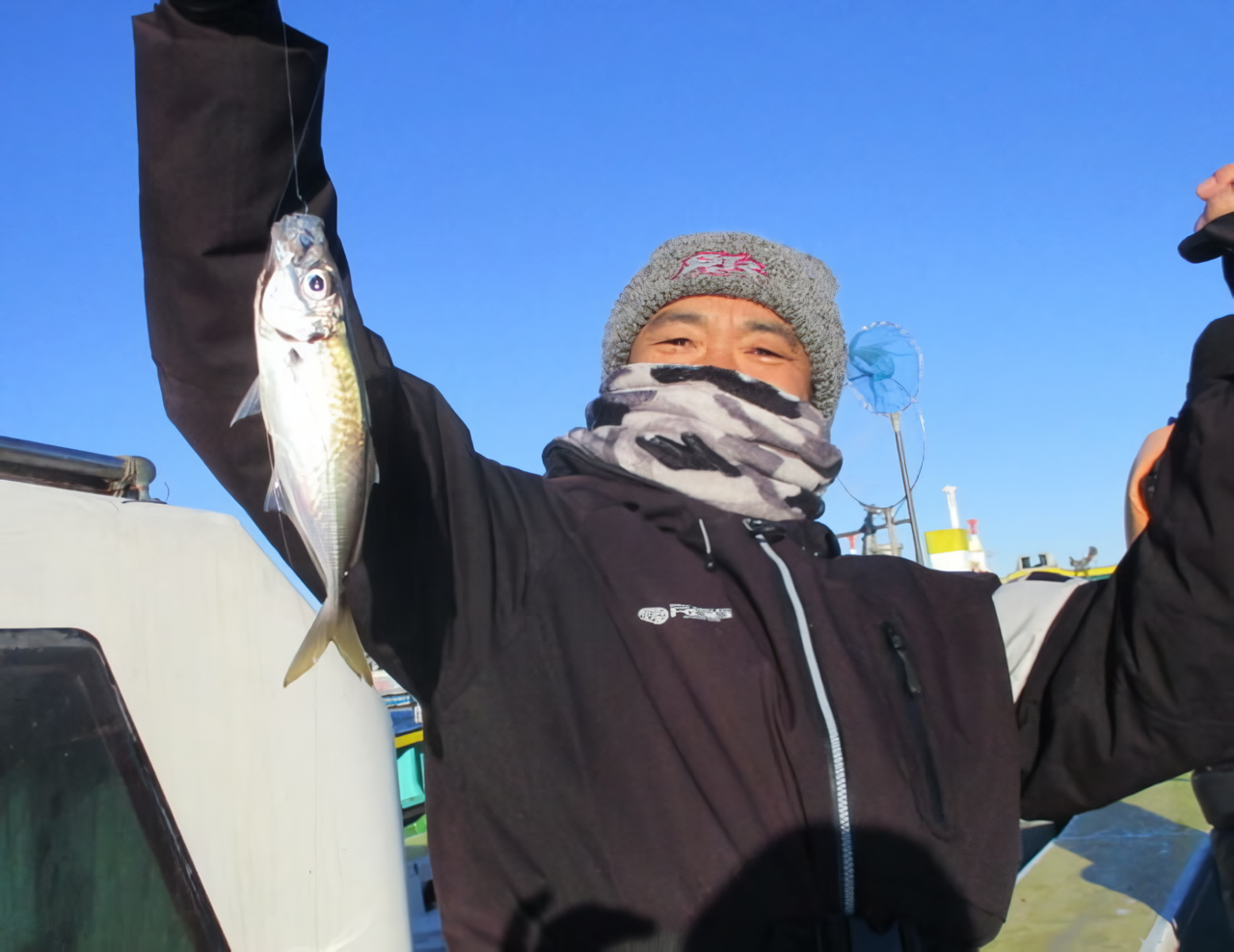 【釣果速報】良型アジがクーラーにぎっしり！神奈川県打木屋釣船店で質も量も大満足の釣行を楽しもう！