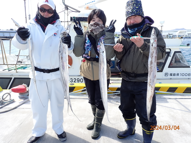 【釣果速報】福島県つりエサ豊漁でタチウオ全員安打達成！仲間とわいわい釣りを楽しみたいならつりエサ豊漁に決まり！