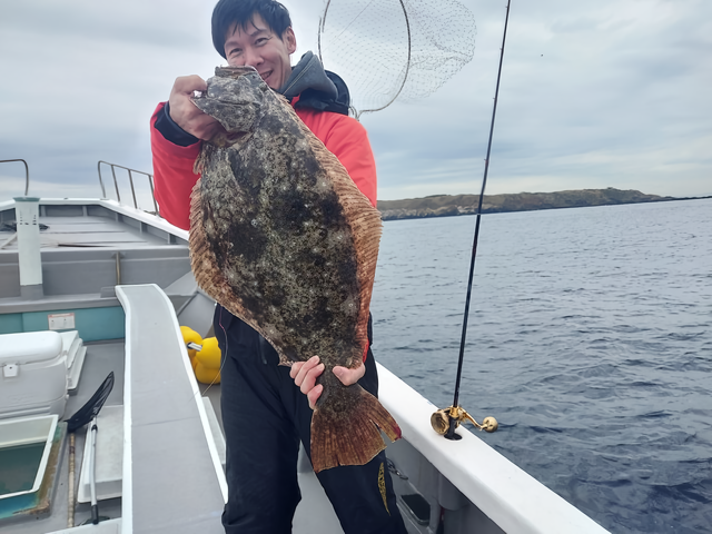【釣果速報】神奈川県岩伊丸で獲れるヒラメがデカい！4.5kgの超大型も！さあ、ビッグドリームを掴みに行こう！