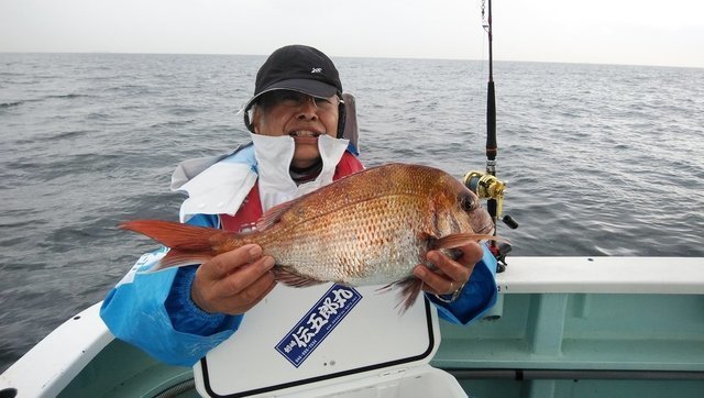 釣果速報】神奈川県伝五郎丸で3.20kgの良型マダイ出た！次にビッグワン
