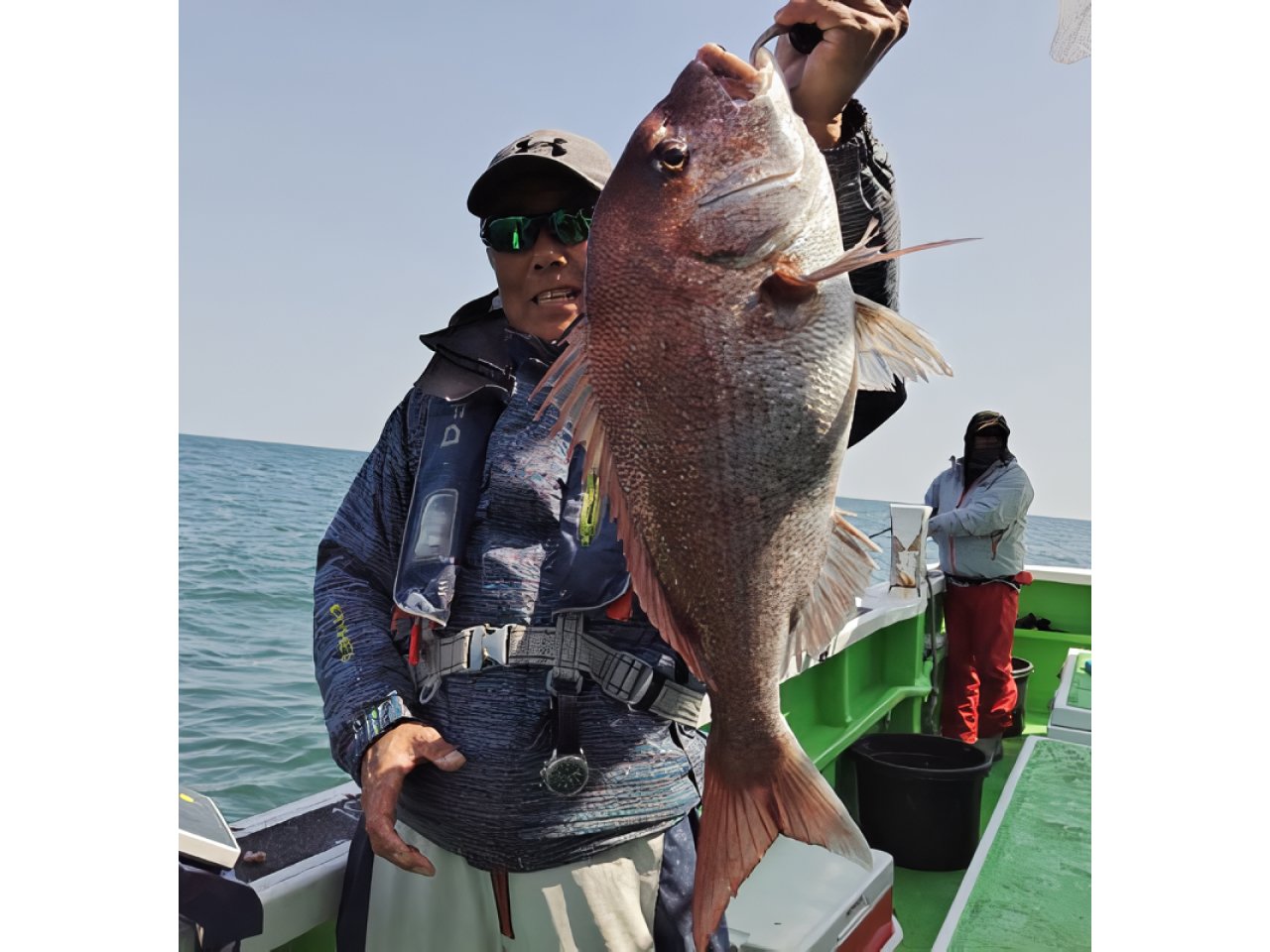 【釣果速報】でか～～～～い！茨城県弘漁丸で3.00kgのマダイキャッチ！現在、中～大鯛メインにコンスタントに釣れてる模様です！