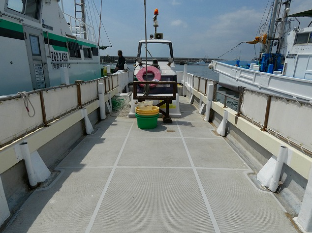 船のアップ写真