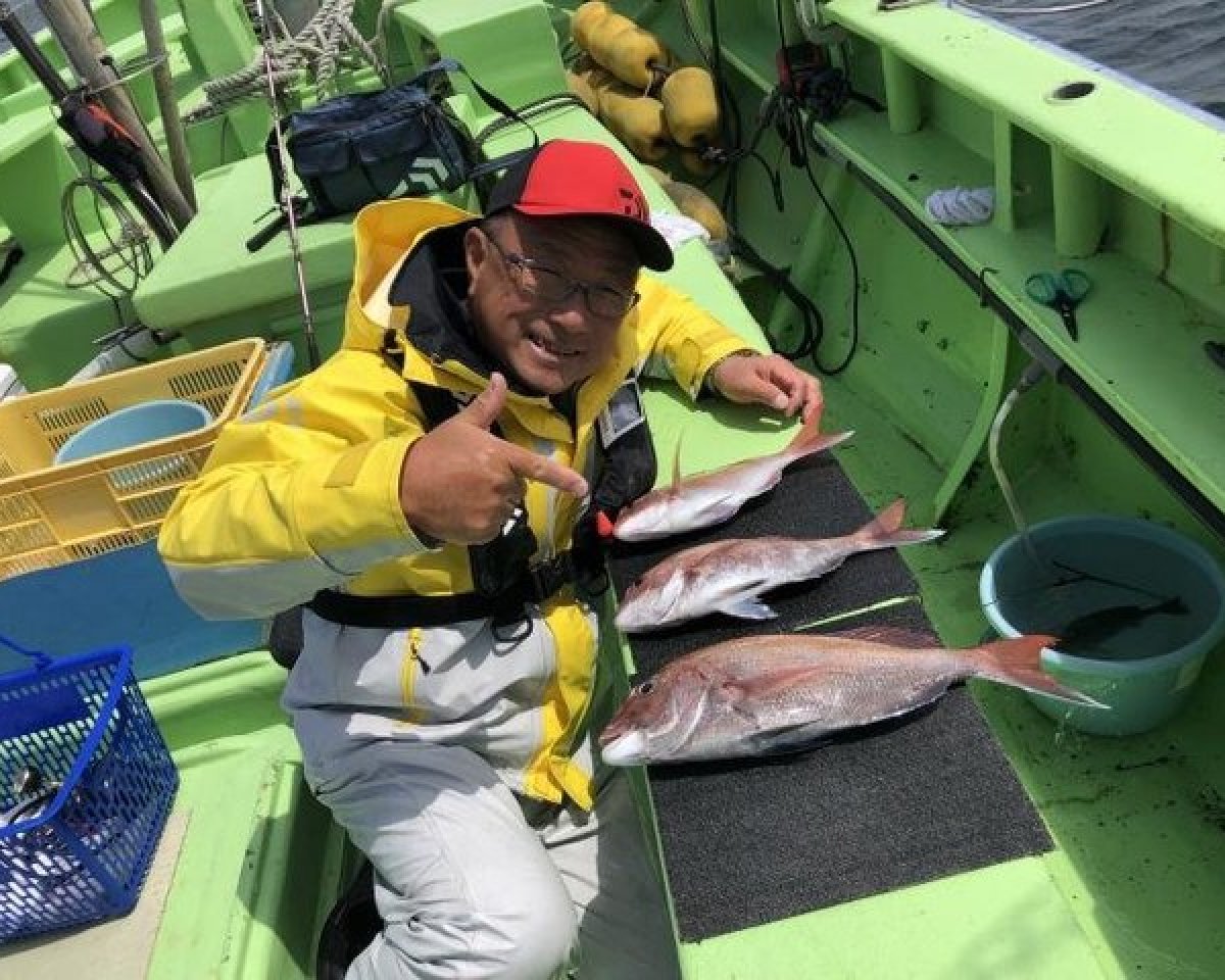 【釣果速報】神奈川県の丸又丸でマダイ・イサキ・メジナと人気魚種続々ゲット！いろいろな魚との出会いを楽しみたい人は即予約を！