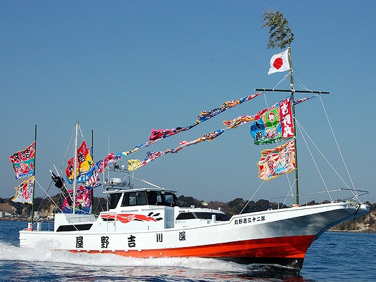 船のアップ写真