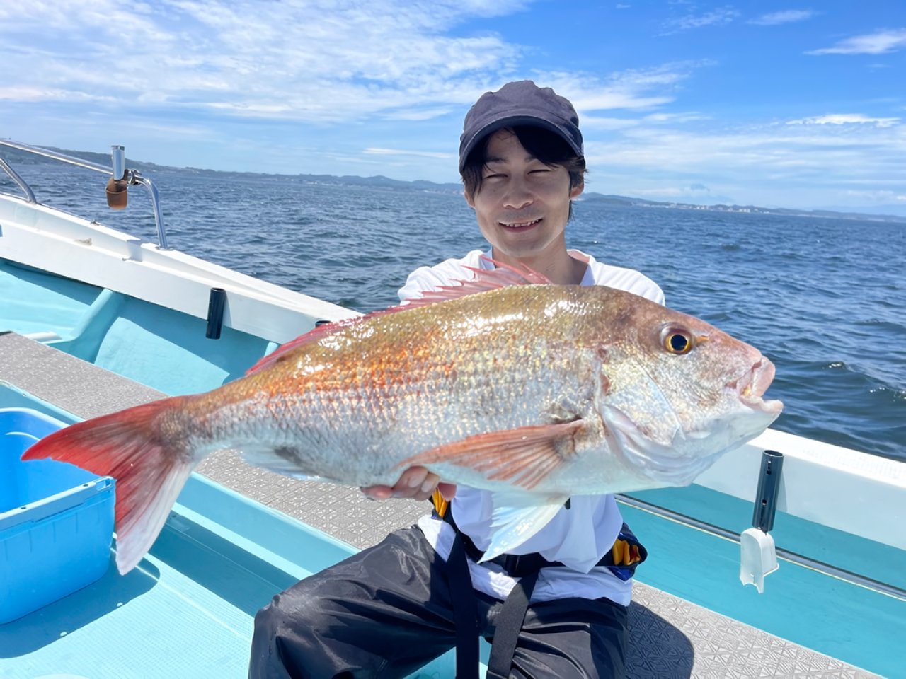 【釣果速報】神奈川県村本海事で2.50kgの良型マダイをゲット！多彩なゲストも見え釣行は大充実！