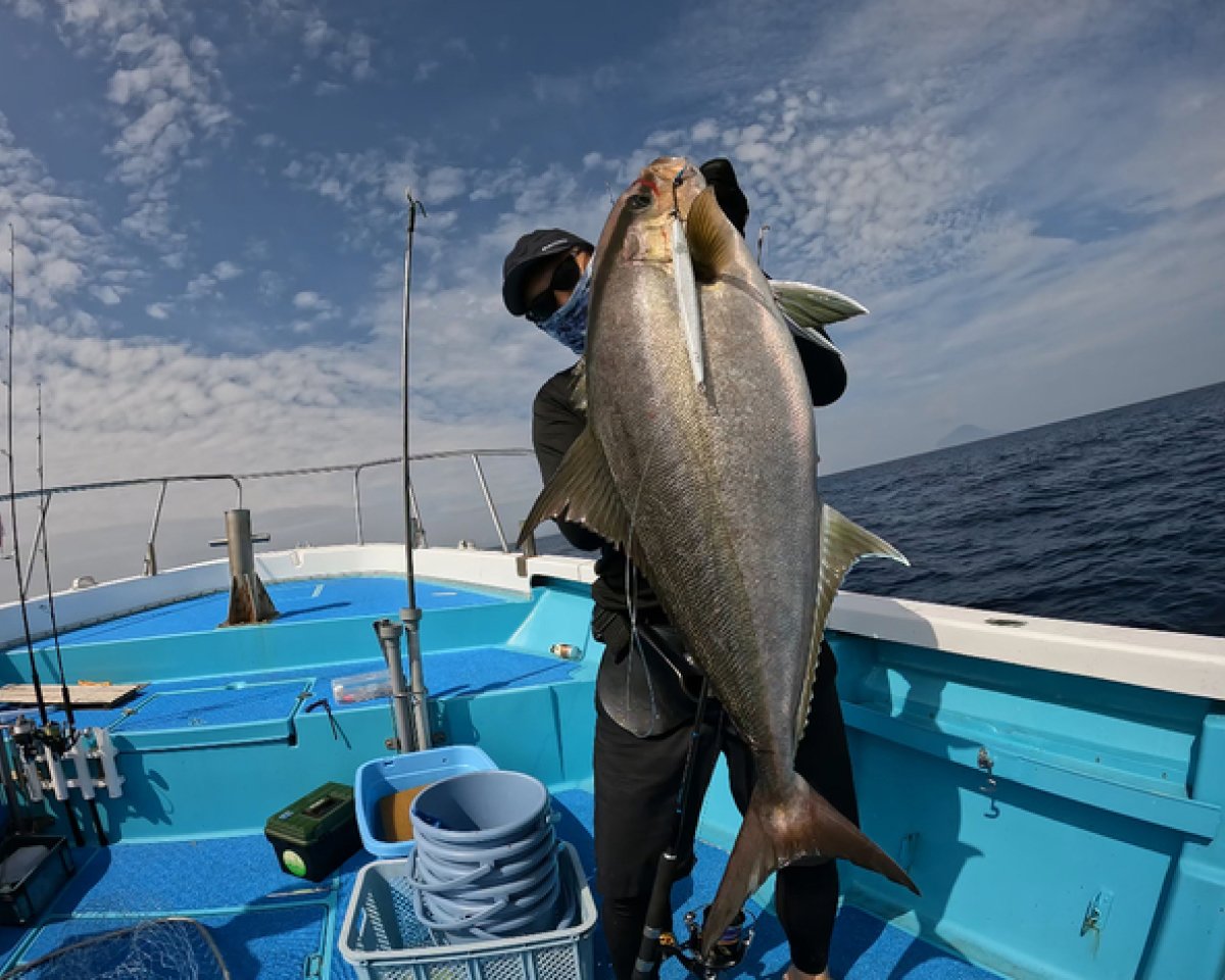 【釣果速報】静岡県もき丸で8.9kgのカンパチ上がる！ハガツオもアタリ祭り！ノッてる今、大物ゲットの夢を掴め！