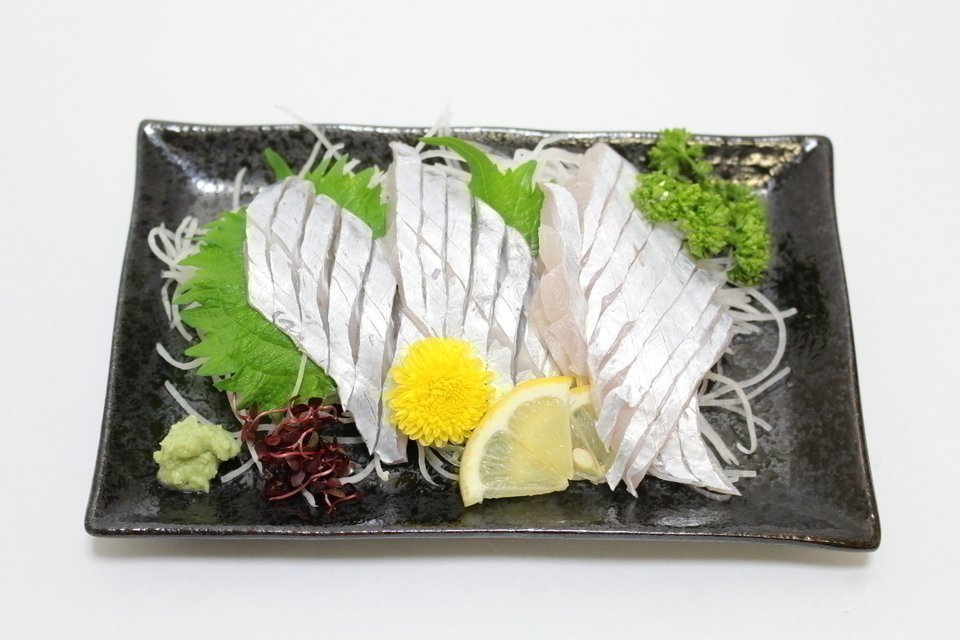 タチウオ　刺し身　画像