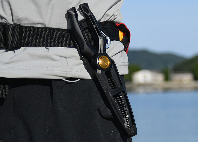 魚バサミのアップ写真