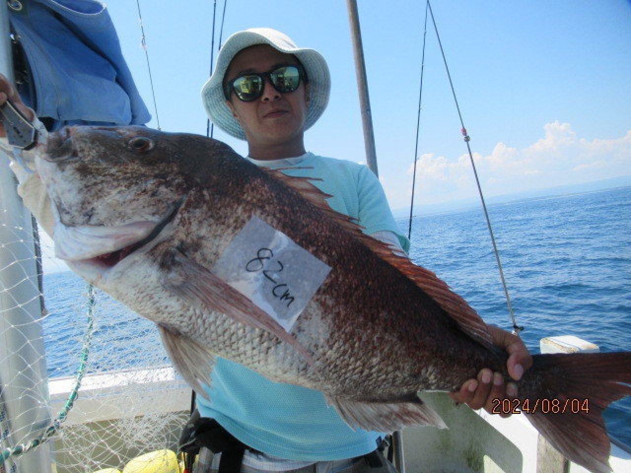 【釣果速報】福島県つりエサ豊漁で82cmの特大マダイGET！記録狙いの方は今すぐ福島県つりエサ豊漁に乗船を！