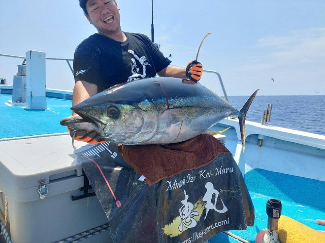 【釣果速報】静岡県恵丸でキハダマグロとの熱い戦いが何度も繰り広げられる！42kgサイズをゲット！