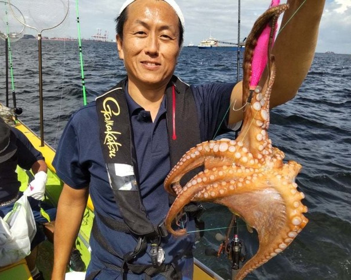 【釣果速報】神奈川県鴨下丸kawanaで初心者さん大健闘！1.2kgの良型タコも！好調の今、ぜひ乗船予約を！