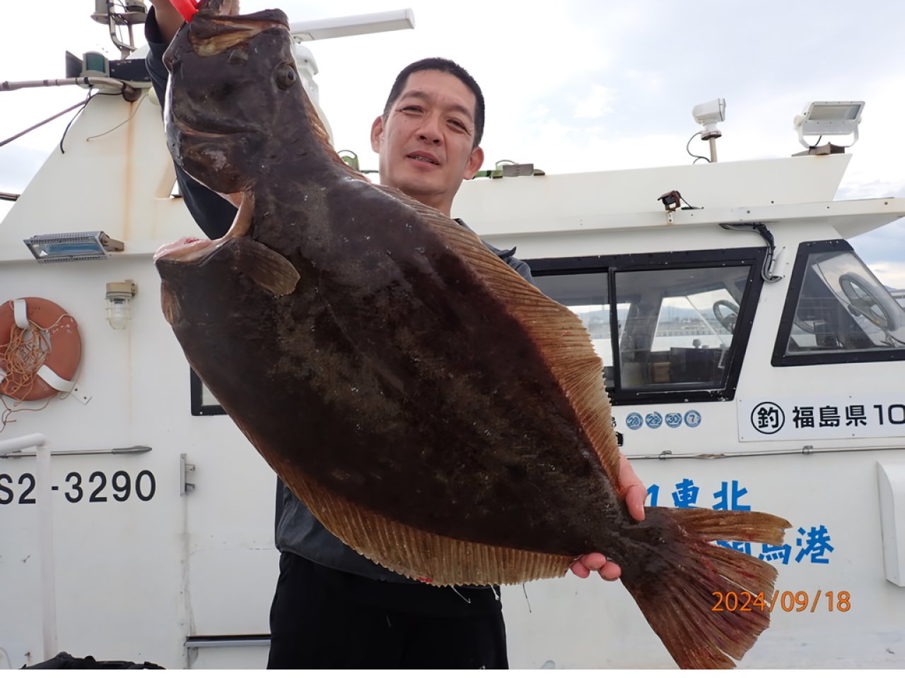 【釣果速報】88cmの座布団ヒラメ確保！船中104匹達成！福島県つりエサ豊漁船内はまるでヒラメ天国！