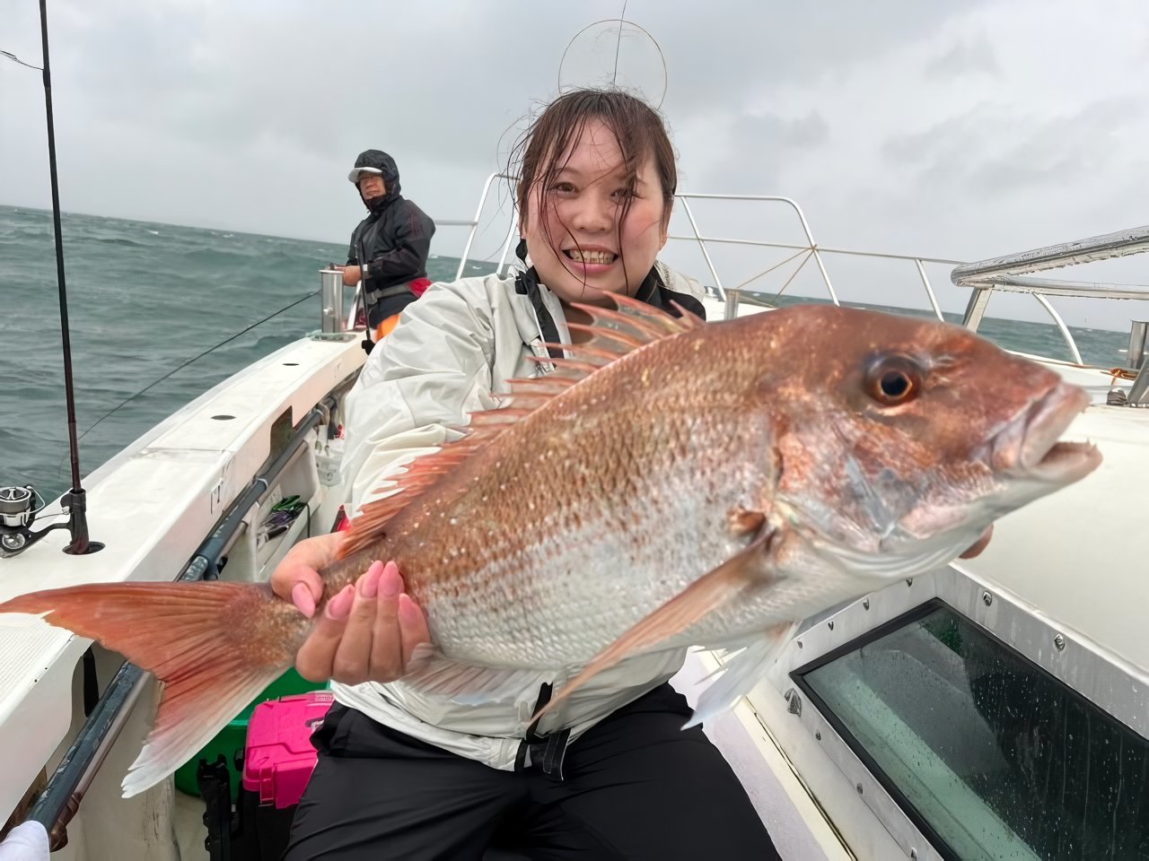 【釣果速報】千葉県梅花丸で2.46kgの大型マダイをキャッチ！活性上々で豪華なゲストが釣れる最高のシーズンに突入！